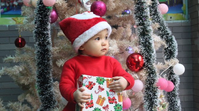 entdecken sie die besten babygeschenke für neugeborene und werdende eltern! von süßen spielzeugen bis hin zu praktischen accessoires – machen sie das geschenk unvergesslich.
