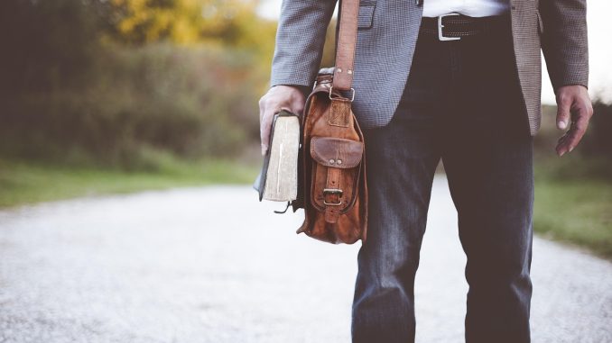diaper bag entdecken sie praktische und stilvolle wickeltaschen für unterwegs. unsere diaper bags bieten viel platz, intelligente fächer und modernes design – ideal für alle bedürfnisse frischgebackener eltern.